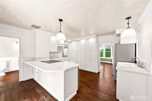 400 Cedar Ave S, Renton, WA 98057 - Photo 11