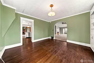 400 Cedar Ave S, Renton, WA 98057 - Photo 9