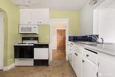 1024 S Director Street, Seattle, WA 98108 - Photo 9