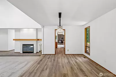 5605 101st St SW, Mukilteo, WA 98275 - Photo 11