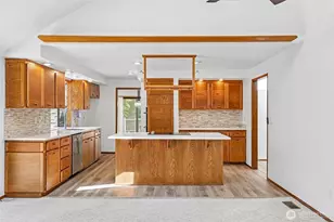 5605 101st St SW, Mukilteo, WA 98275 - Photo 9