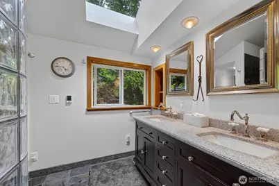 2201 30th Street, Bellingham, WA 98225 - Photo 23