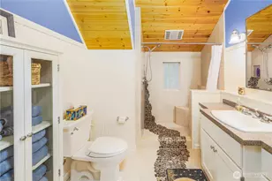 33707 S Shore Dr, Mount Vernon, WA 98274 - Photo 21