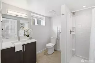 1709 N 35th St, Seattle, WA 98103 - Photo 27