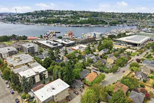1709 N 35th St, Seattle, WA 98103 - Photo 35