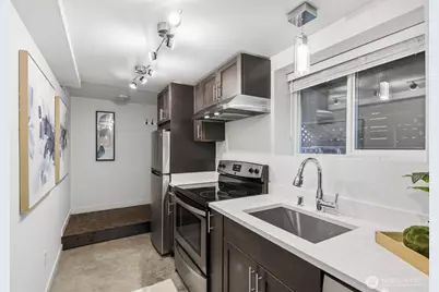 1709 N 35th Street, Seattle, WA 98103 - Photo 19