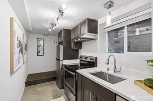 1709 N 35th St, Seattle, WA 98103 - Photo 19