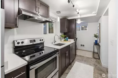 1709 N 35th Street, Seattle, WA 98103 - Photo 21