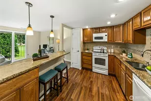 16929 Inglewood Rd NE, Kenmore, WA 98028 - Photo 13