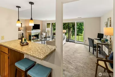 16929 Inglewood Road NE #C302, Kenmore, WA 98028 - Photo 11