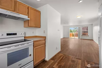 13716 21st Avenue E, Tacoma, WA 98445 - Photo 11