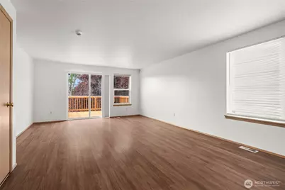 13716 21st Avenue E, Tacoma, WA 98445 - Photo 9