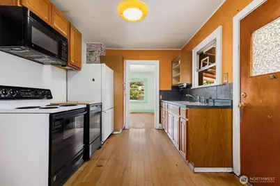 4317 SW Charlestown Street, Seattle, WA 98116 - Photo 9
