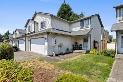 808 13th Street SE #E, Puyallup, WA 98372 - Photo 1