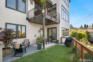 728 W Etruria St, Seattle, WA 98119 - Photo 35