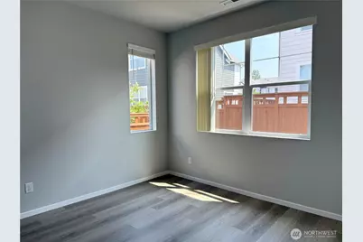10044 5th Avenue SW, Seattle, WA 98146 - Photo 9