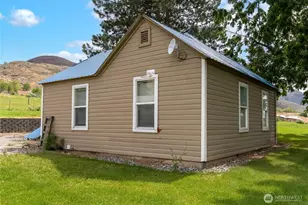 31952 A Hwy 97, Tonasket, WA 98855 - Photo 5
