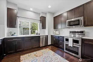 19225 Damson Rd, Lynnwood, WA 98036 - Photo 21