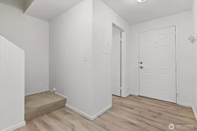 21904 56th Avenue W #B2, Mountlake Terrace, WA 98043 - Photo 5