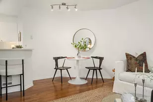 323 Queen Anne Ave N, Seattle, WA 98109 - Photo 7