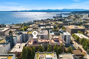 323 Queen Anne Ave N, Seattle, WA 98109 - Photo 31