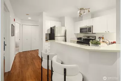 323 Queen Anne Avenue N #217, Seattle, WA 98109 - Photo 11