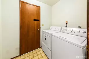 20832 88th Pl W, Edmonds, WA 98026 - Photo 15