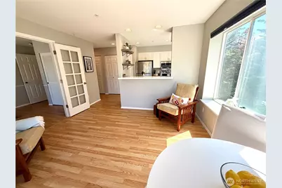712 E Denny Way #401, Seattle, WA 98122 - Photo 9
