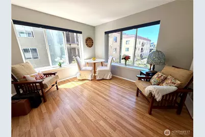 712 E Denny Way #401, Seattle, WA 98122 - Photo 11