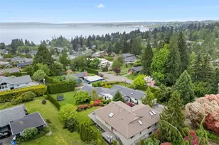 5128 Seaview Way, Everett, WA 98203 - Photo 3