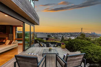 2506 W Halladay Street, Seattle, WA 98199 - Photo 3