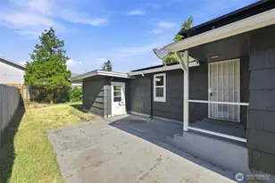 1402 Violet Meadow St S, Tacoma, WA 98444 - Photo 21