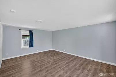 1402 Violet Meadow Street S, Tacoma, WA 98444 - Photo 9