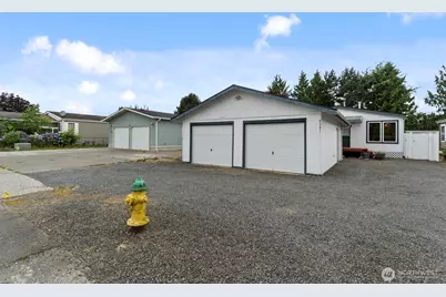 8331 15th Place SE, Lake Stevens, WA 98258 - Photo 3