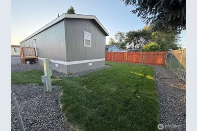105 W Washington Avenue #39, Yakima, WA 98903 - Photo 1