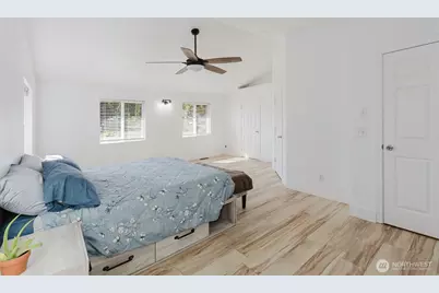 70 Tahuyeh Drive W, Bremerton, WA 98312 - Photo 21