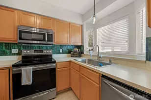 459 Queen Ave NE, Renton, WA 98056 - Photo 3