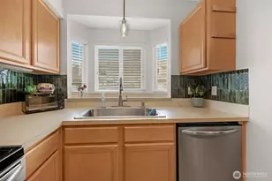 459 Queen Ave NE, Renton, WA 98056 - Photo 5
