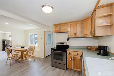143 Dora Avenue, Bremerton, WA 98312 - Photo 7