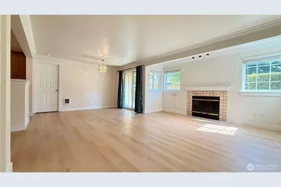 28704 18th Avenue S #V102, Federal Way, WA 98003 - Photo 3
