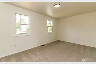 5403 Edgewood Drive E, Edgewood, WA 98372 - Photo 27