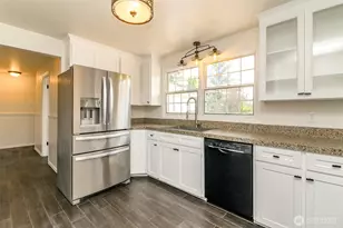 5403 Edgewood Dr E, Edgewood, WA 98372 - Photo 11