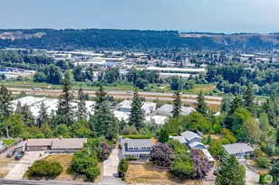 5403 Edgewood Dr E, Edgewood, WA 98372 - Photo 3