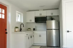 323 SW 108th St, Seattle, WA 98146 - Photo 13