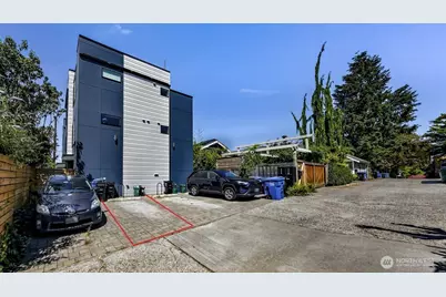 4308 Wallingford Avenue N #C, Seattle, WA 98103 - Photo 35