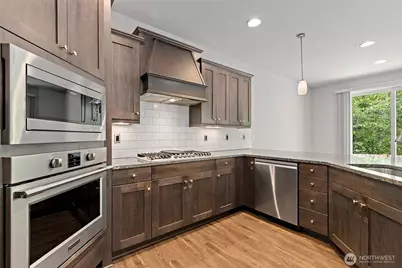 8442 NE 203rd Place, Bothell, WA 98011 - Photo 11