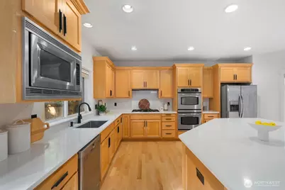 3117 222nd Court SE, Sammamish, WA 98075 - Photo 11