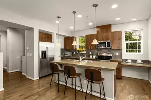 15720 Manor Way, Lynnwood, WA 98087 - Photo 3