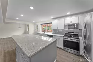 9320 31st St E, Edgewood, WA 98371 - Photo 5