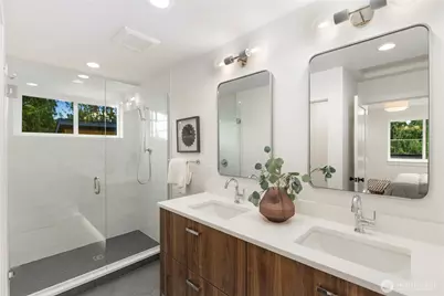3934 B S Angeline Street, Seattle, WA 98118 - Photo 17